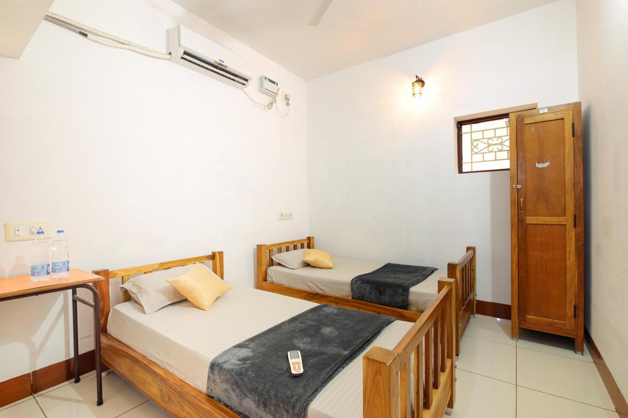 Hotel Manora Residency Puducherry Zewnętrze zdjęcie